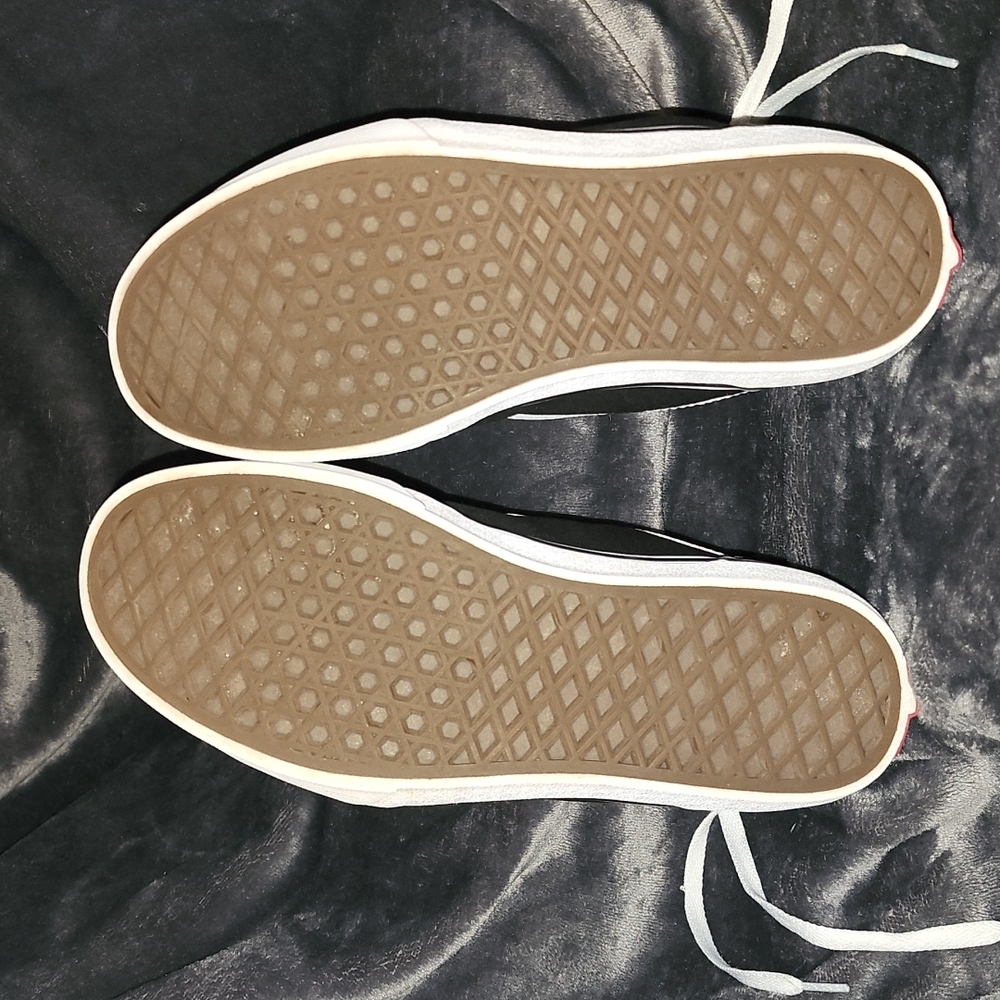 Vans - Picture 8 of 8